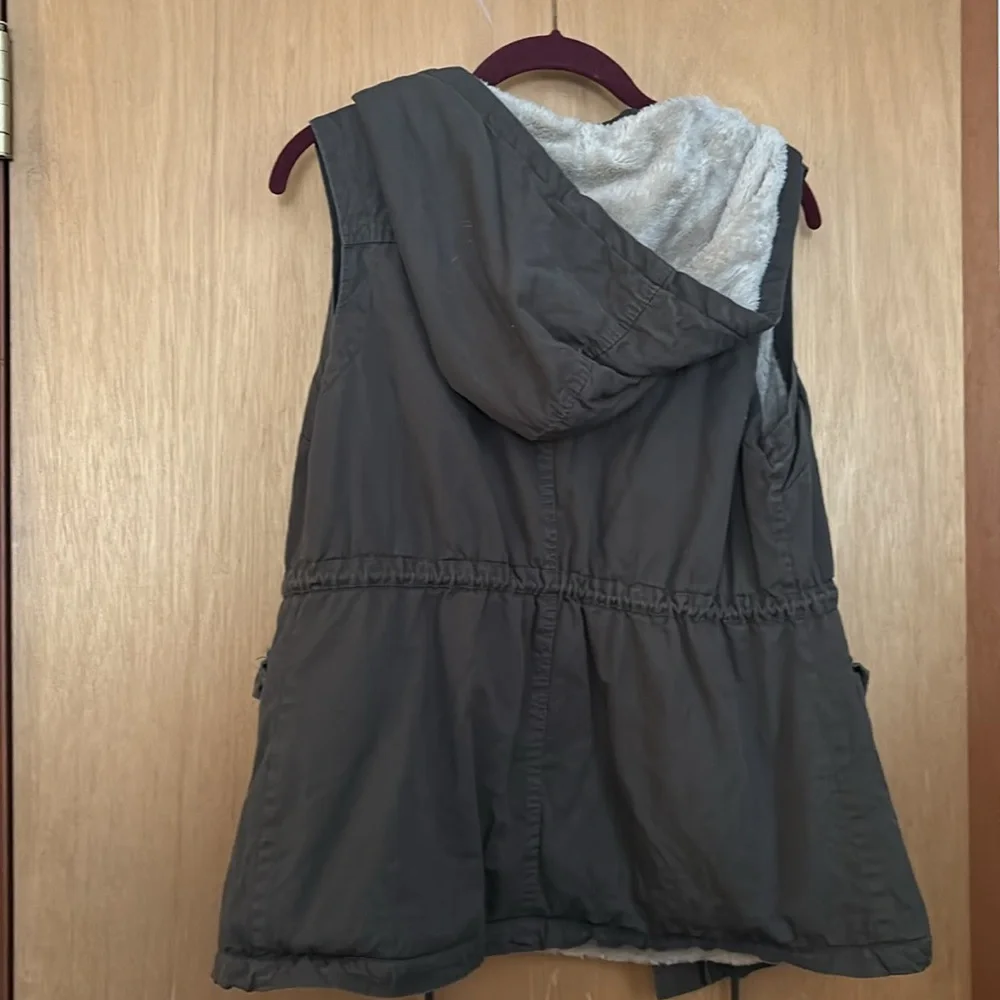 Vegan C’est Toi Fleece Lined Hooded Warm Vest - Picture 7 of 7